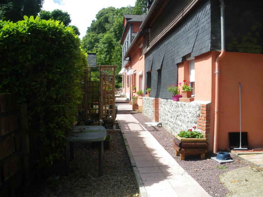 Les Coquillettes Bed & Breakfast Équemauville Exterior foto