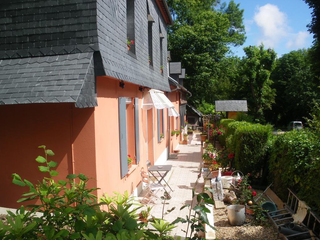 Les Coquillettes Bed & Breakfast Équemauville Exterior foto